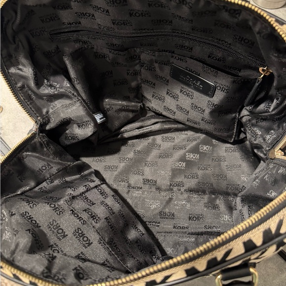 Michael Kors Signature Monogram Satchel! GUC!! - Picture 10 of 10